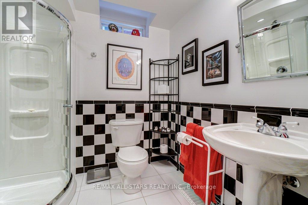 64 Button Crescent, Uxbridge, Ontario  L9P 1Z6 - Photo 33 - N12143582