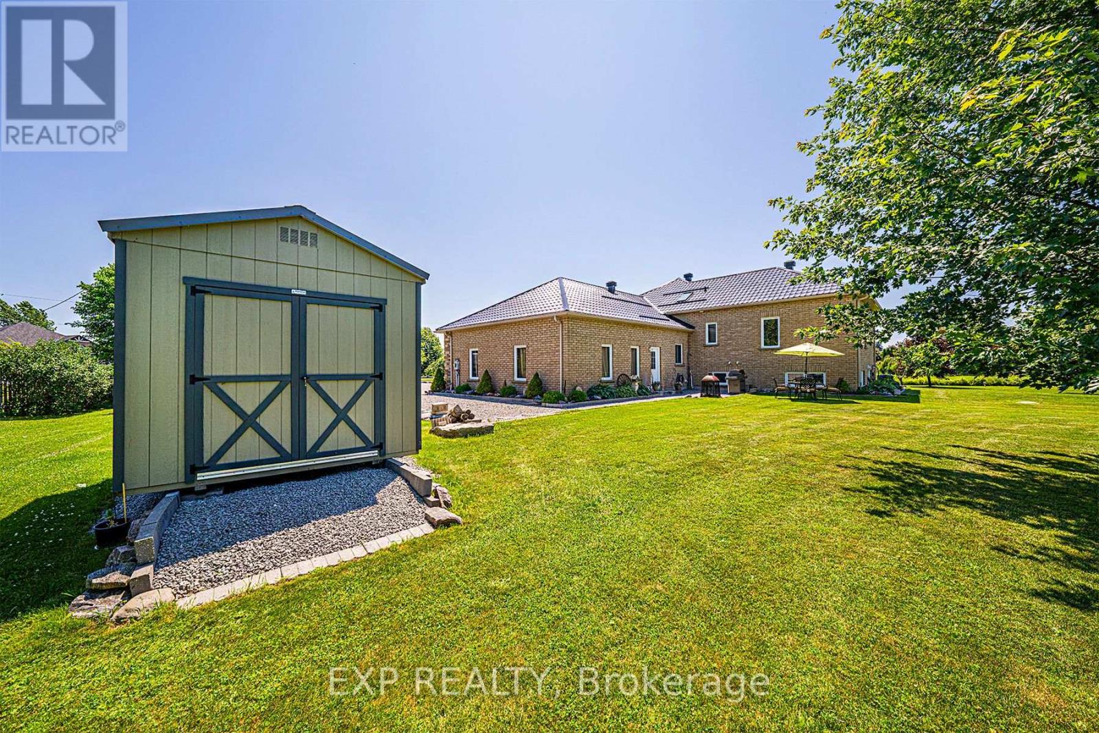 2884 Sunnydale Lane, Ramara (Brechin), Ontario  L0K 1B0 - Photo 39 - S12143599