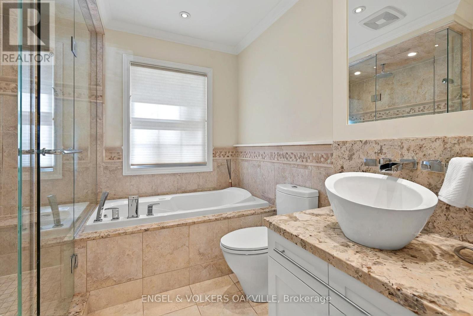 236 Burton Road, Oakville, Ontario  L6K 2K5 - Photo 26 - W12143584