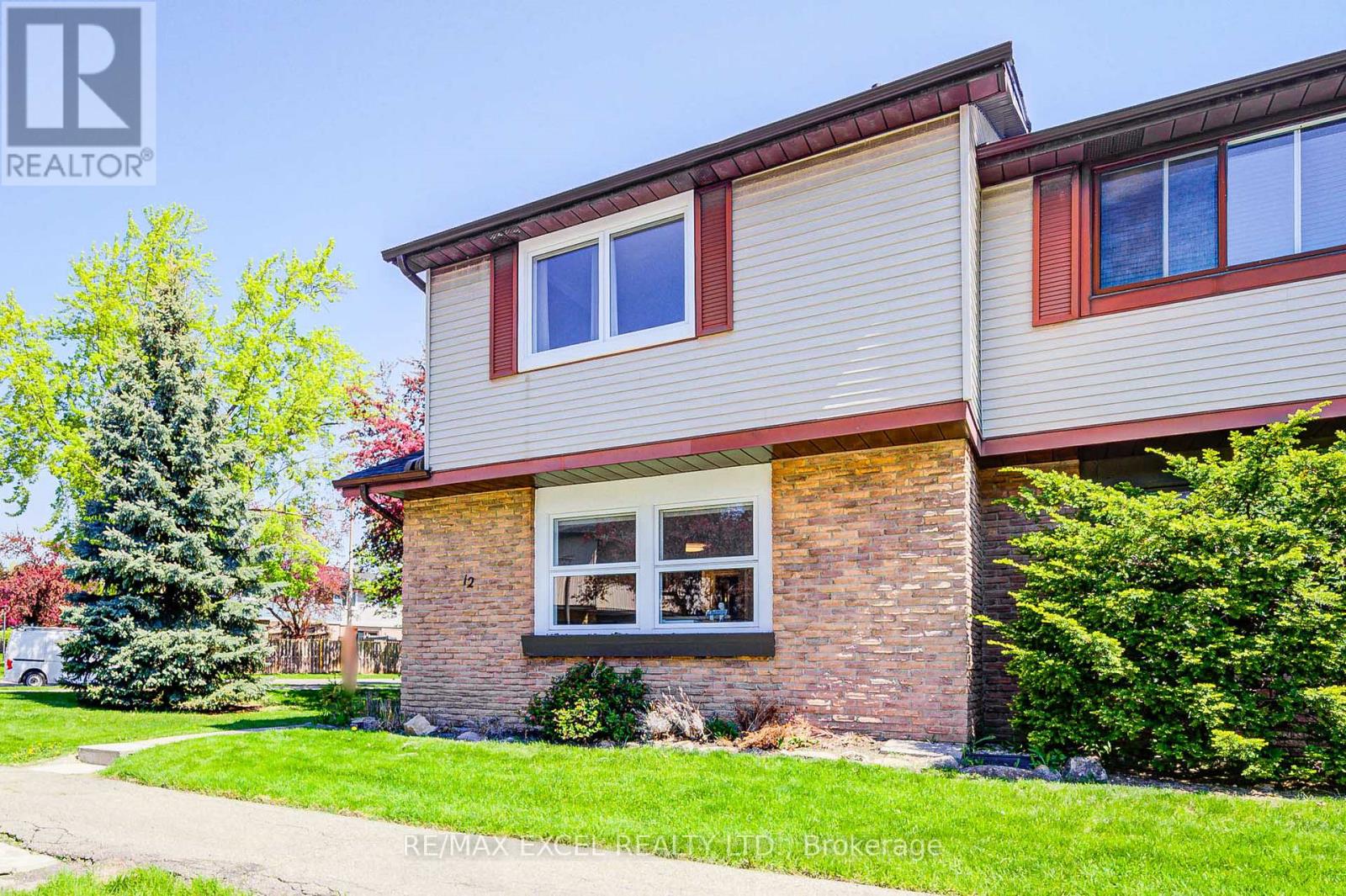 12 - 6433 Charing Drive, Mississauga, Ontario  L5N 1L6 - Photo 3 - W12143606