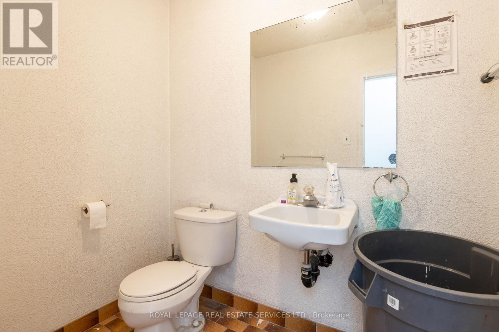2 - 170 Eglinton Avenue E, Toronto, Ontario  M4P 1A6 - Photo 13 - C12053439