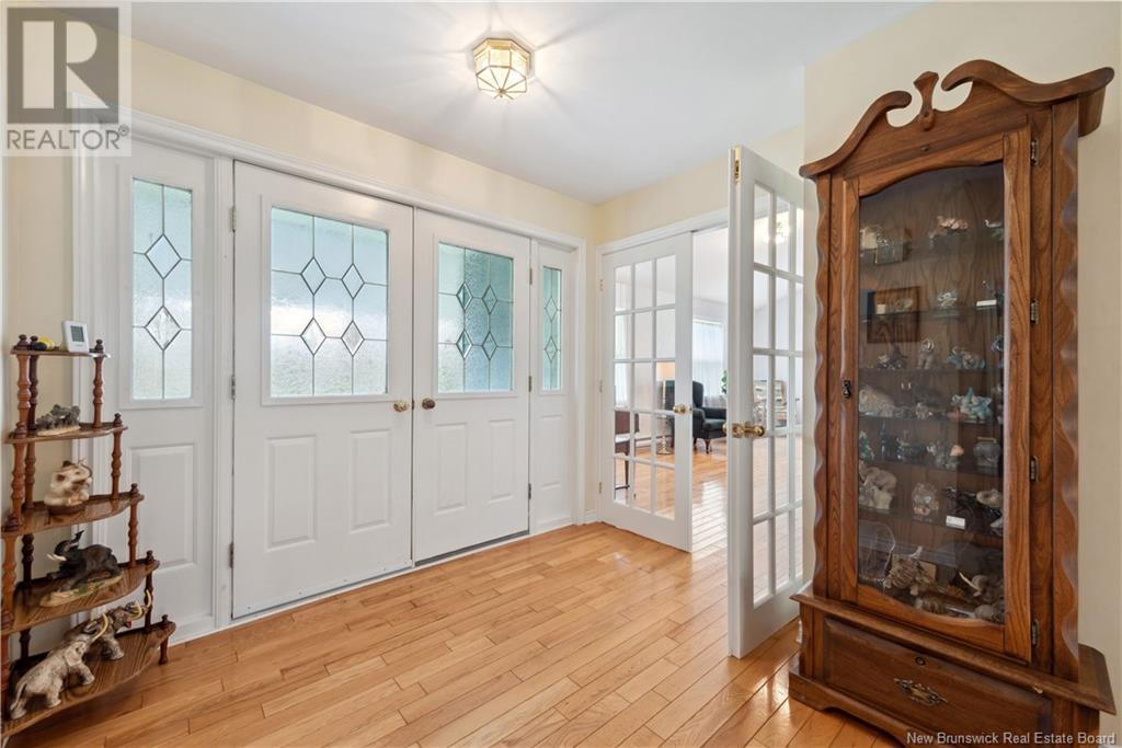 Property at 32 Riverbend Drive image 2