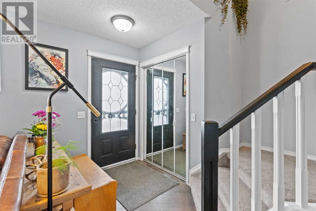 Property at 91 Prestwick Lane SE image 3