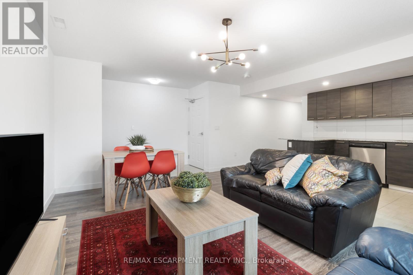 223 - 338 Albert Street, Waterloo, Ontario  N2L 3V1 - Photo 6 - X12143610