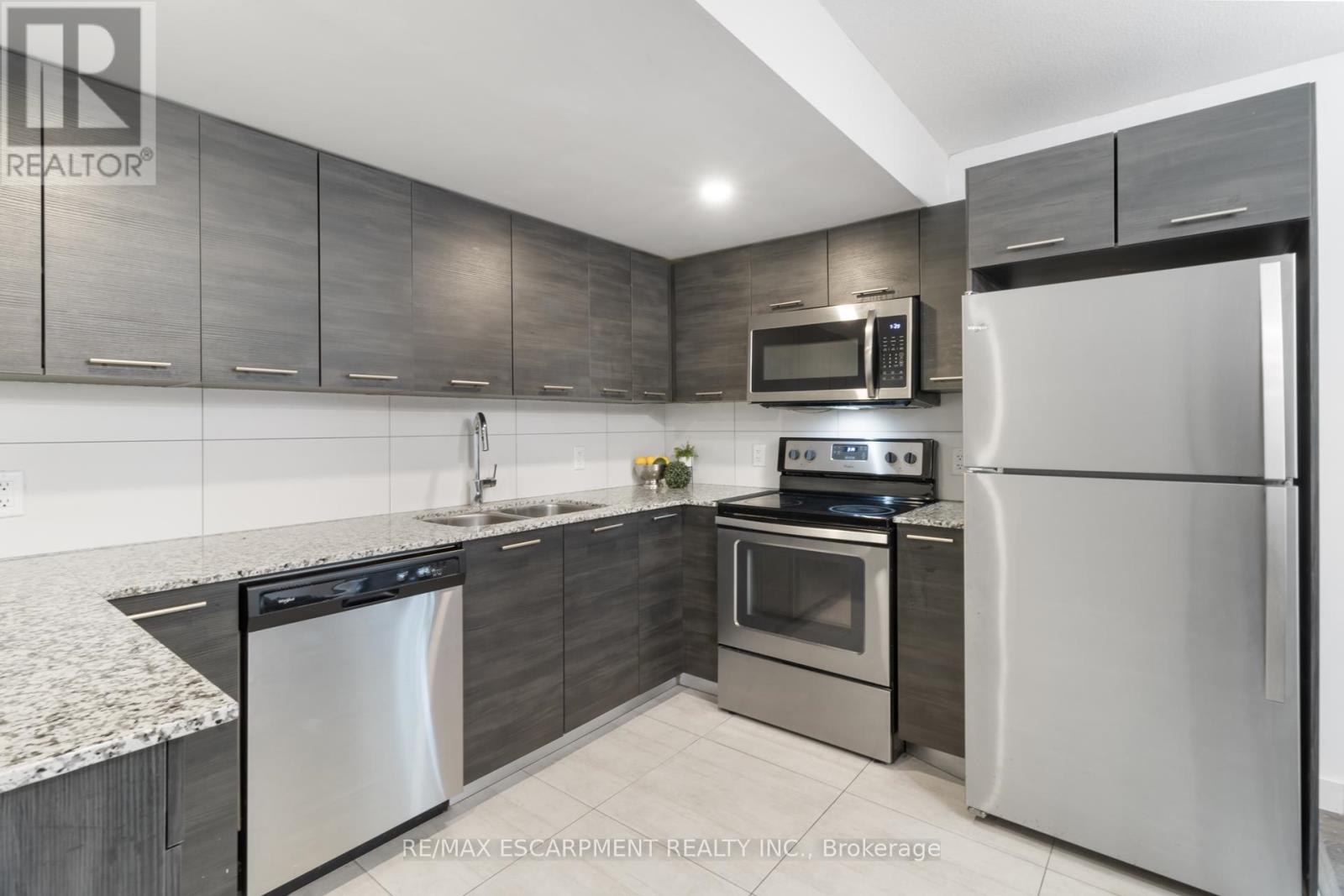223 - 338 Albert Street, Waterloo, Ontario  N2L 3V1 - Photo 9 - X12143610
