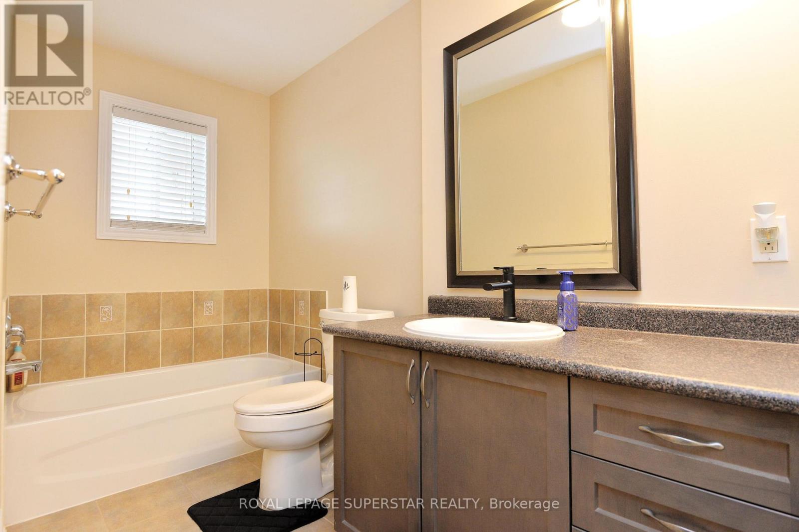 44 Browview Drive, Hamilton, Ontario  L0R 2H9 - Photo 14 - X12143641