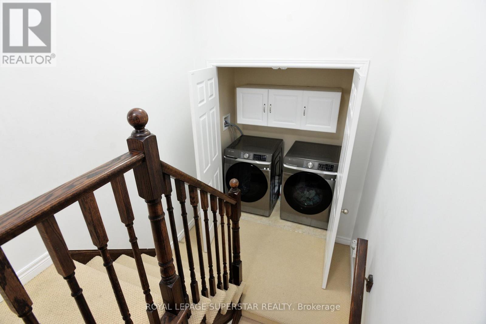 44 Browview Drive, Hamilton, Ontario  L0R 2H9 - Photo 4 - X12143641
