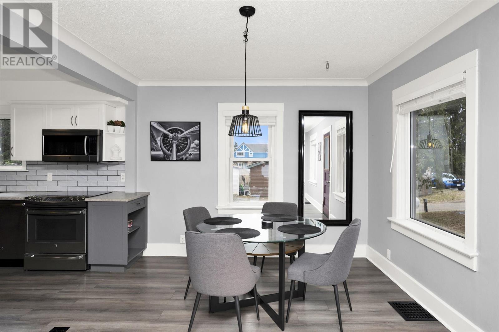 Property at 283 Rupert ST image 3