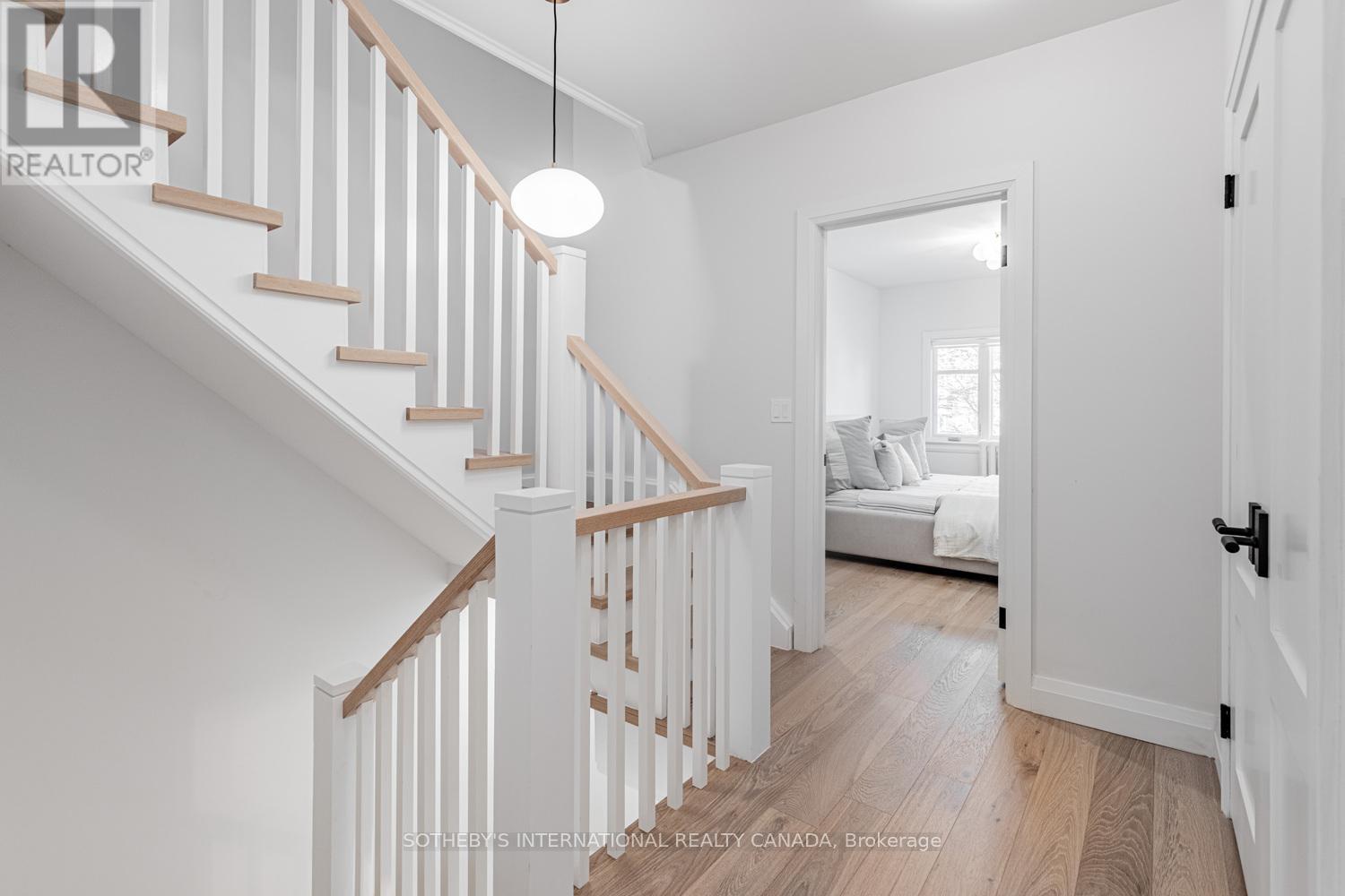 143 Farnham Avenue, Toronto (Yonge-St. Clair), Ontario  M4V 1B7 - Photo 16 - C12143636