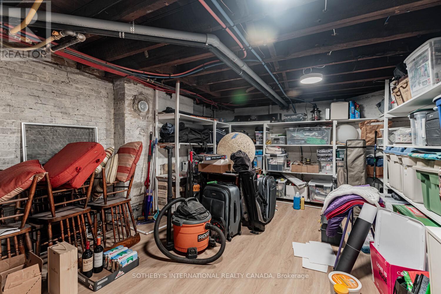 143 Farnham Avenue, Toronto (Yonge-St. Clair), Ontario  M4V 1B7 - Photo 37 - C12143636
