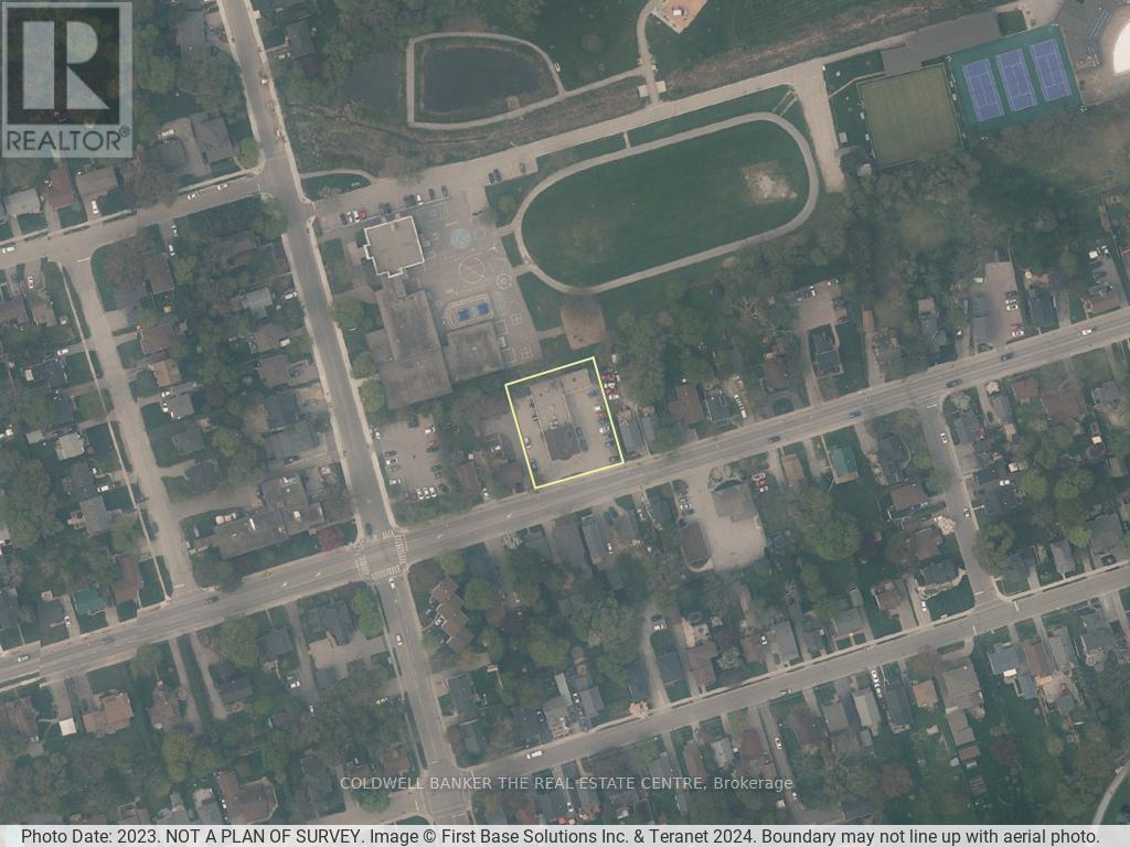 361 Eagle Street, Newmarket (Central Newmarket), Ontario  L3Y 1K5 - Photo 6 - N12005014