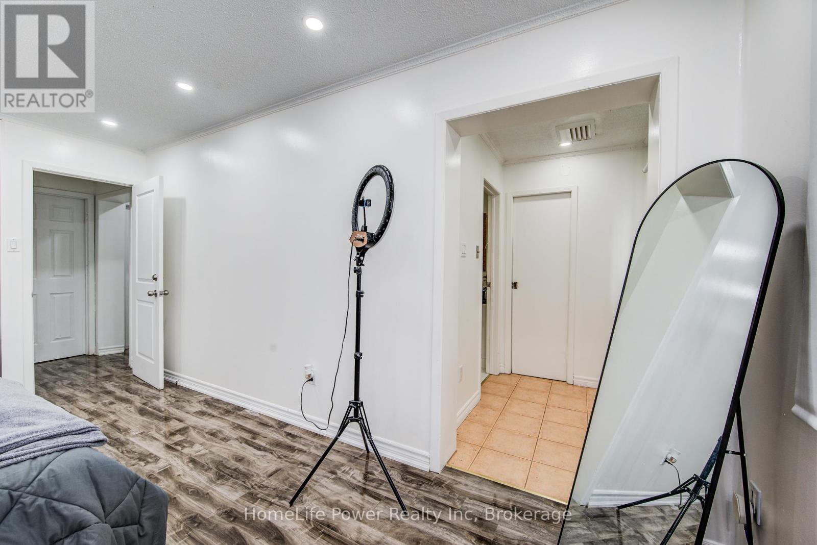 103 - 121 University Avenue E, Waterloo, Ontario  N2J 4J1 - Photo 24 - X12143693