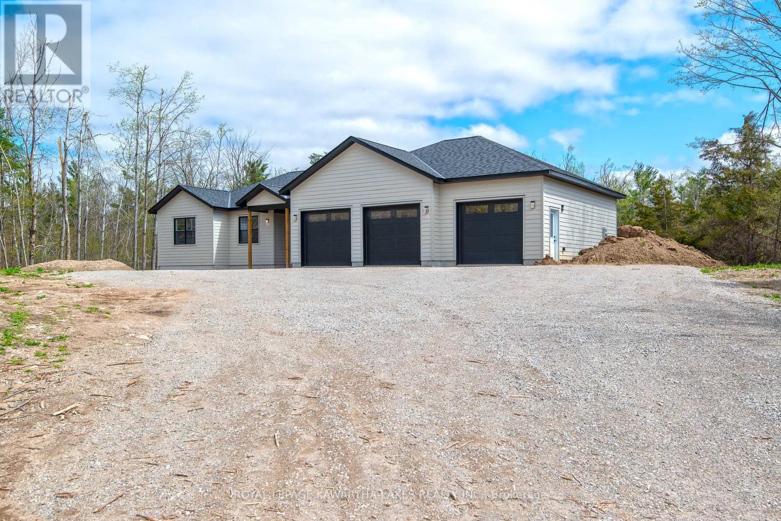 Property at 104 MOON LINE ROAD N image 1