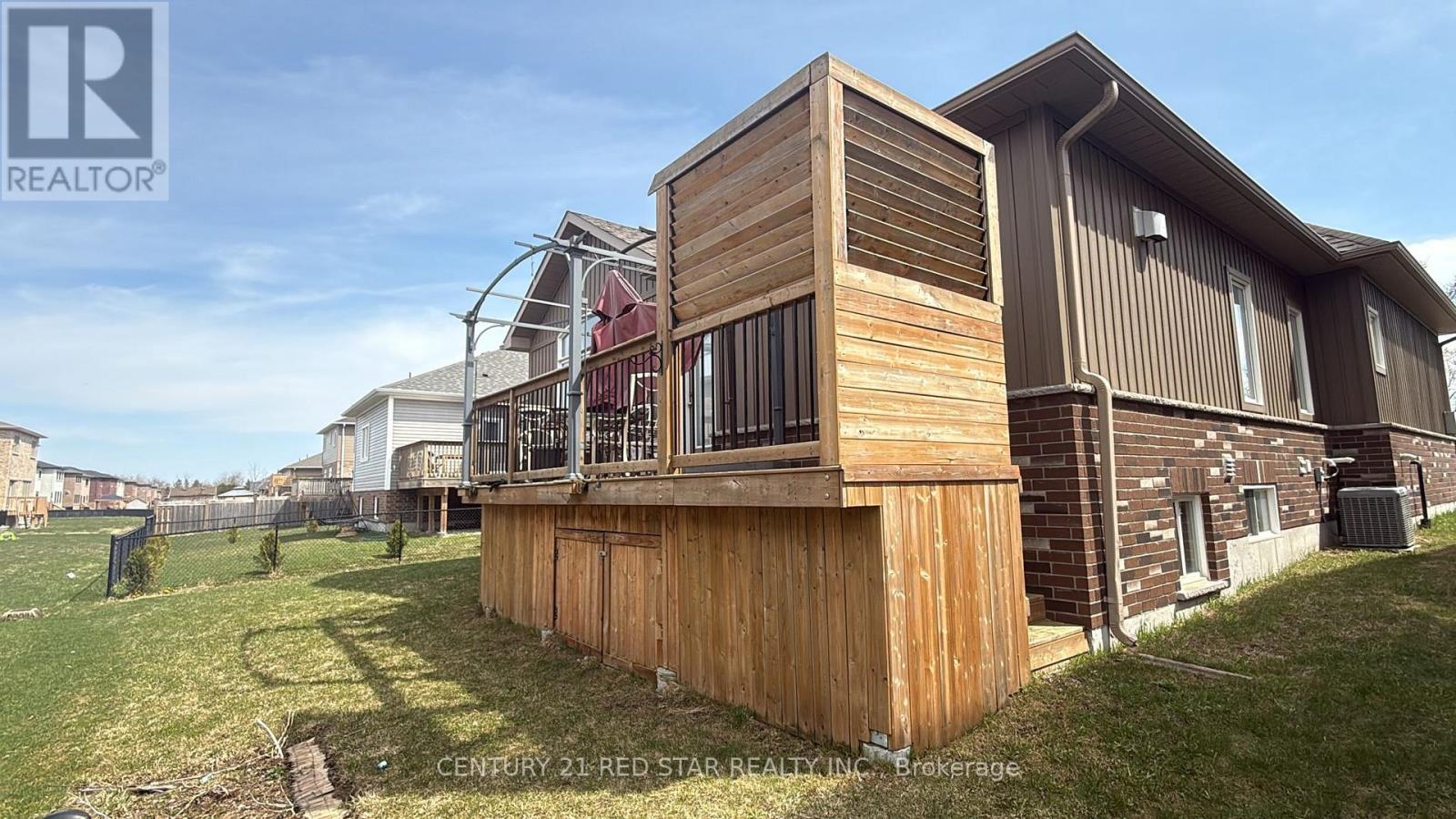 239 Centre Street, Clearview, Ontario  L0M 1S0 - Photo 4 - S12106861