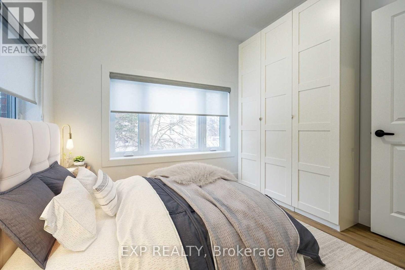 5 - 67 Oakmount Road, Toronto, Ontario  M6P 2M3 - Photo 5 - W12126863