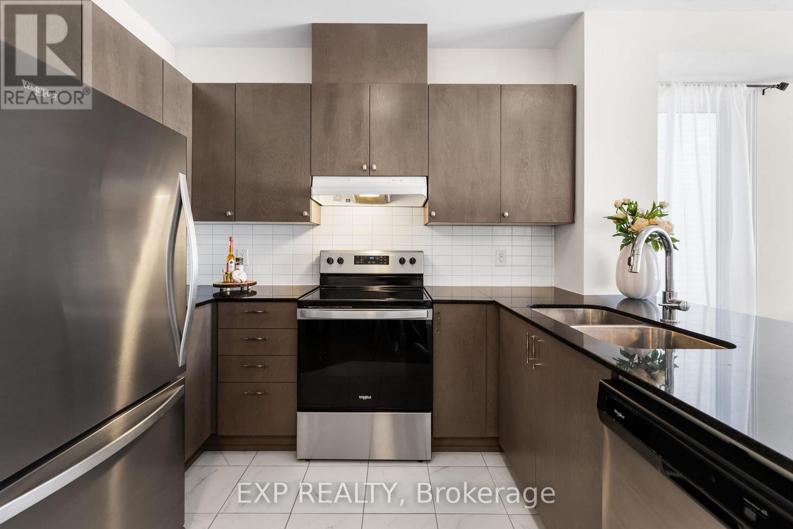 1074 Chapman Mills Drive, Ottawa, Ontario  K2J 6P5 - Photo 7 - X12143684