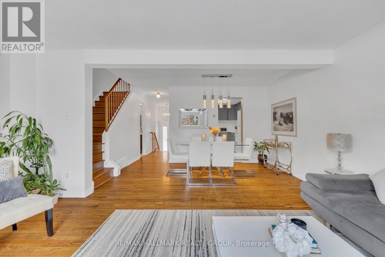 248 Temby Private, Ottawa, Ontario  K1T 2W5 - Photo 14 - X12143704