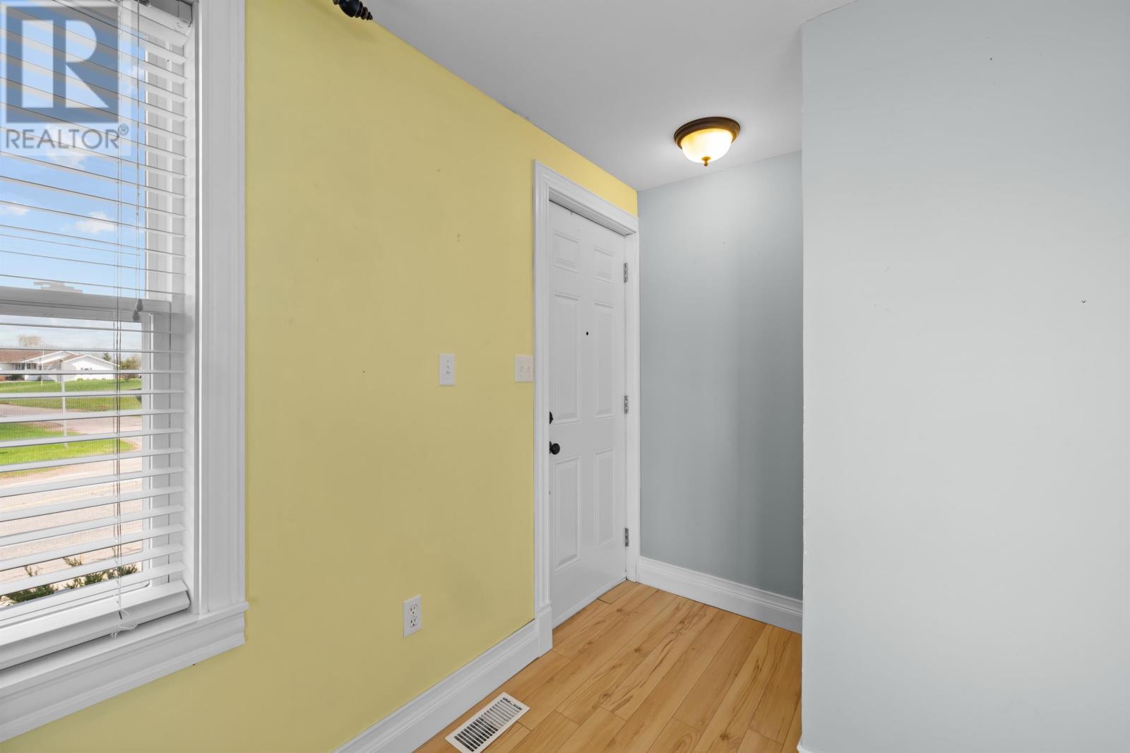14 South Main Street, Mount Stewart, Prince Edward Island  C0A 1T0 - Photo 11 - 202509845