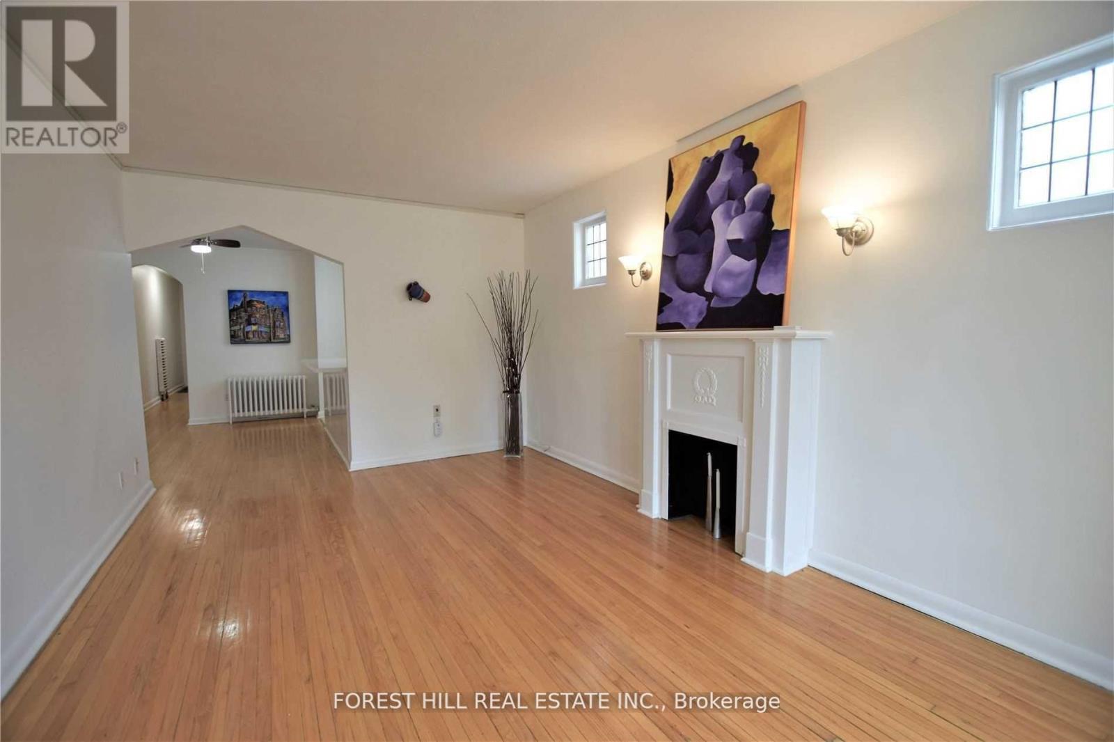 Main - 106 Braemar Avenue, Toronto, Ontario  M5P 2L4 - Photo 5 - C12143661