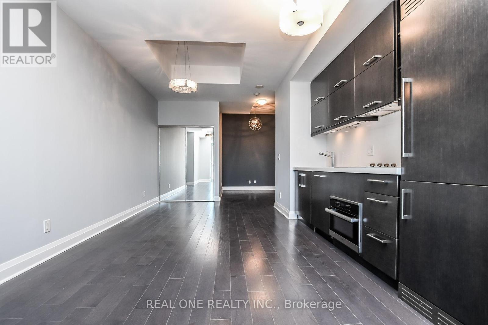 Ph03 - 65 St Mary Street, Toronto, Ontario  M5S 0A6 - Photo 10 - C12143712
