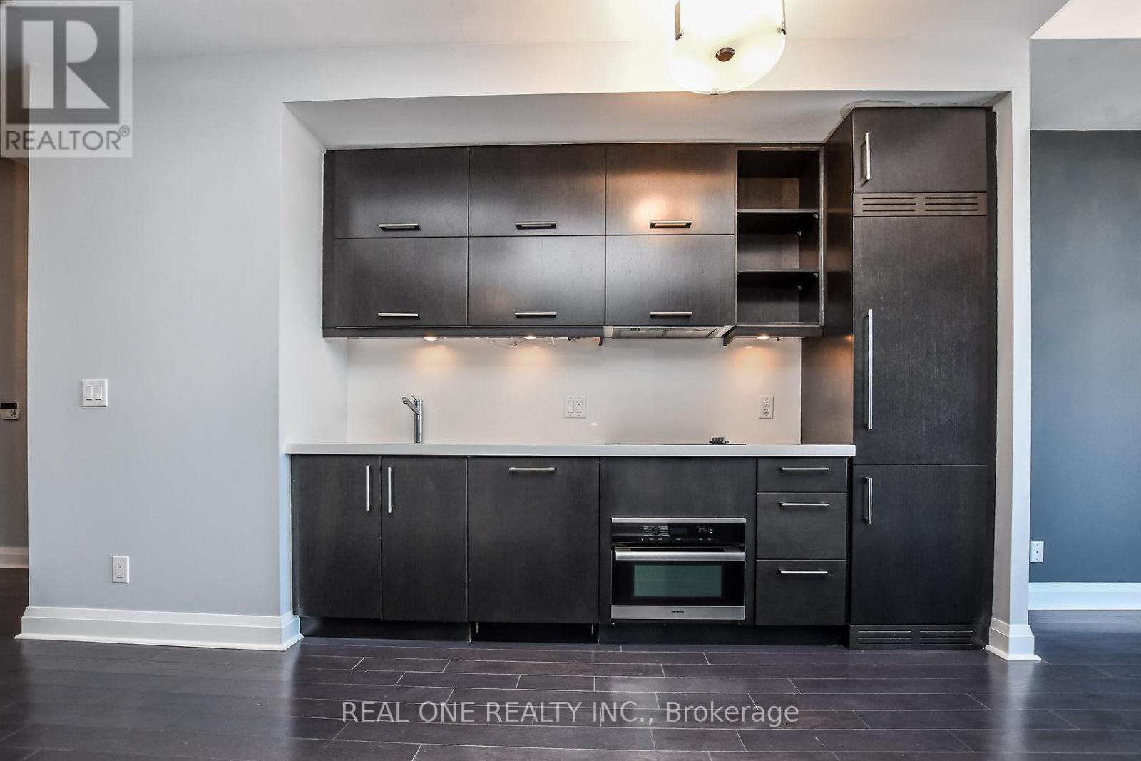 Ph03 - 65 St Mary Street, Toronto, Ontario  M5S 0A6 - Photo 12 - C12143712