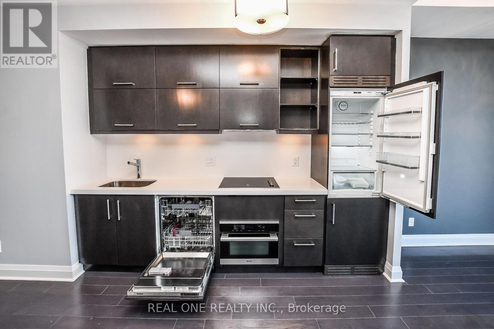 Ph03 - 65 St Mary Street, Toronto, Ontario  M5S 0A6 - Photo 13 - C12143712