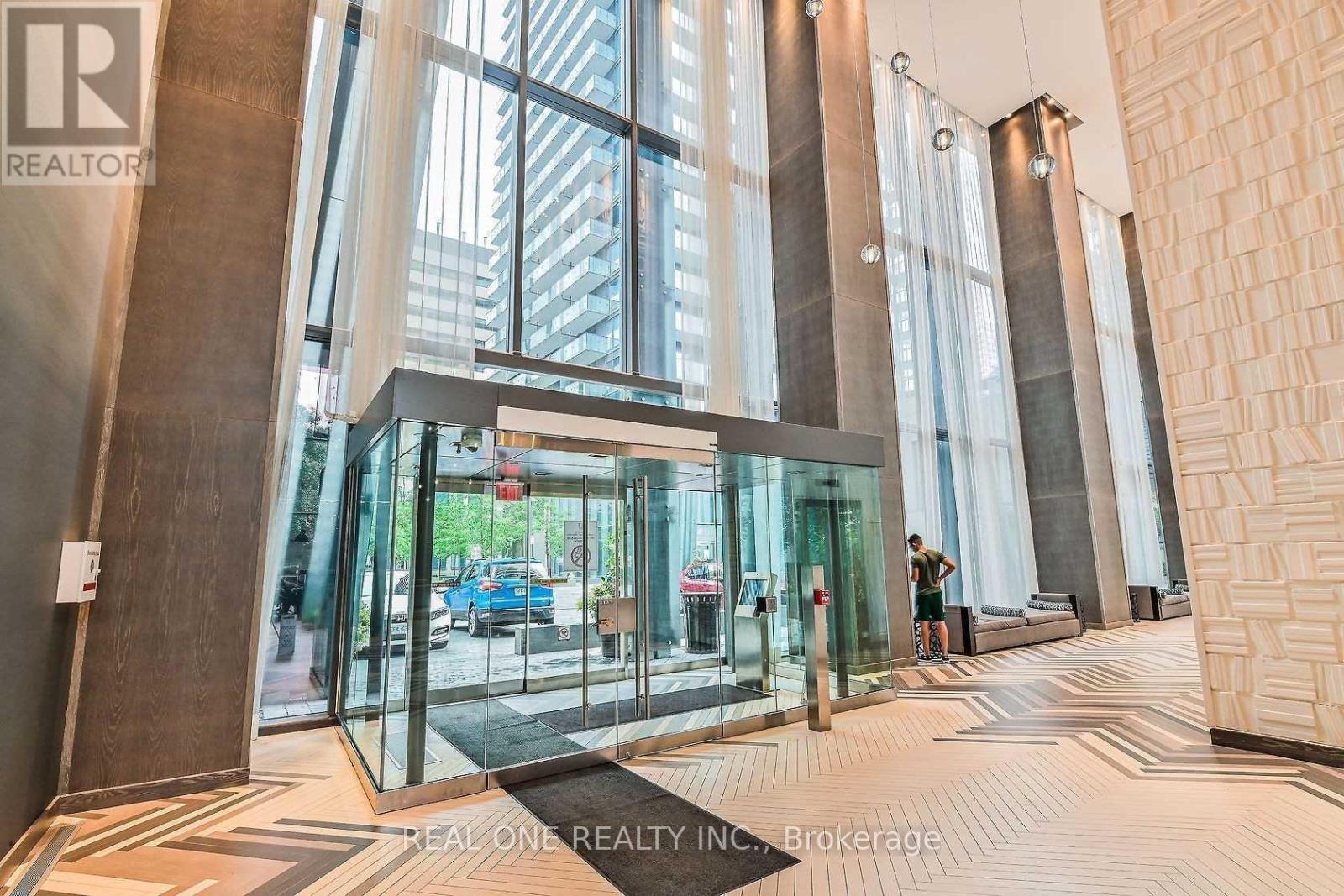 Ph03 - 65 St Mary Street, Toronto, Ontario  M5S 0A6 - Photo 3 - C12143712