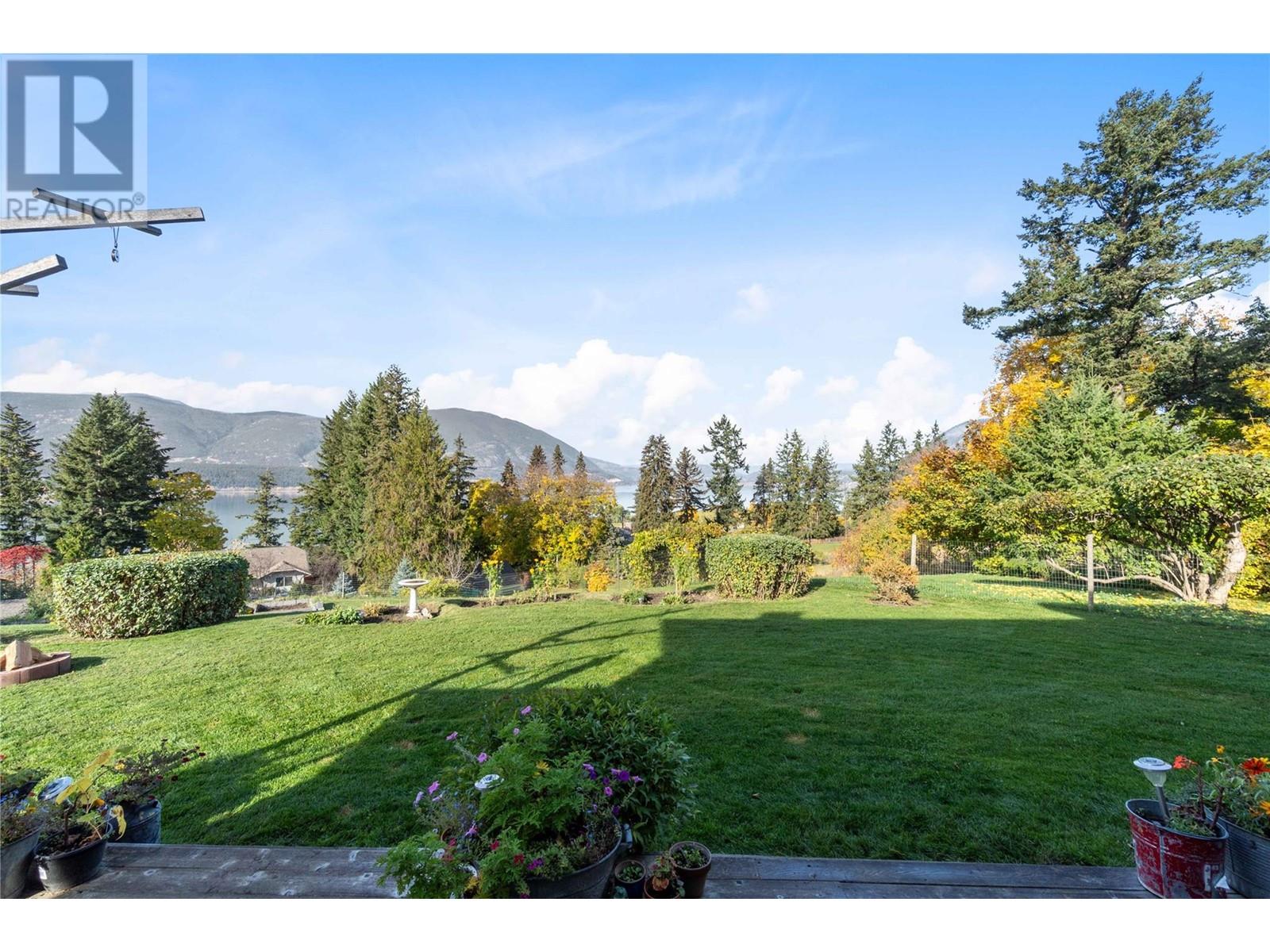 1461 16 Street Ne, Salmon Arm, British Columbia  V1E 2T8 - Photo 76 - 10331603