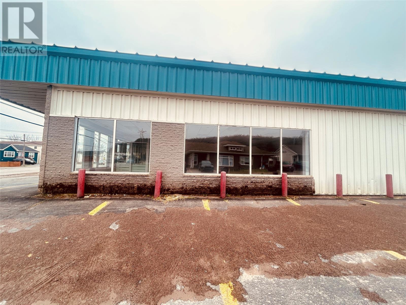166 Main Street, Springdale, Newfoundland & Labrador   - Photo 2 - 1284634