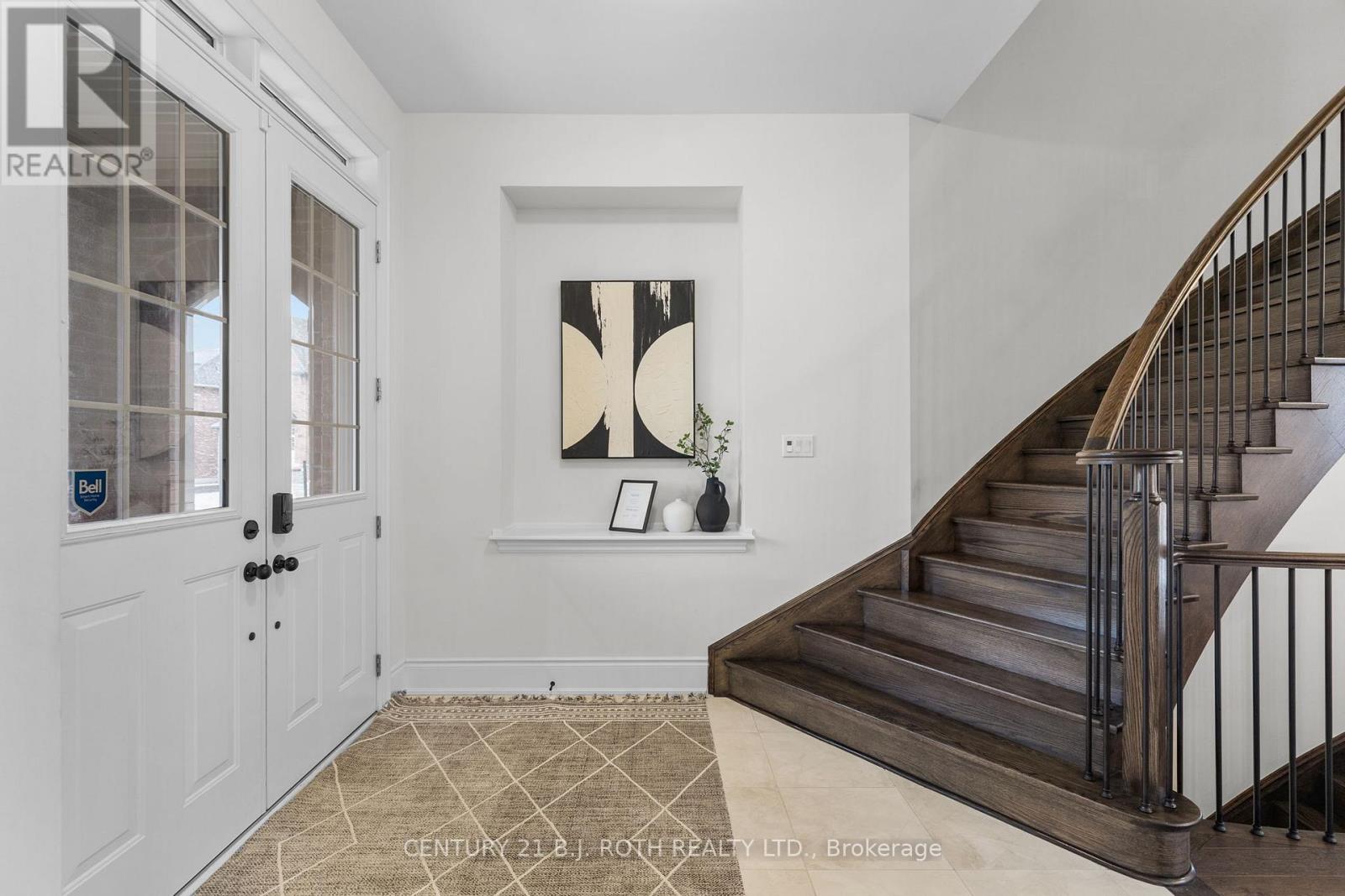 Property at 53 SANFORD CIRCLE image 2