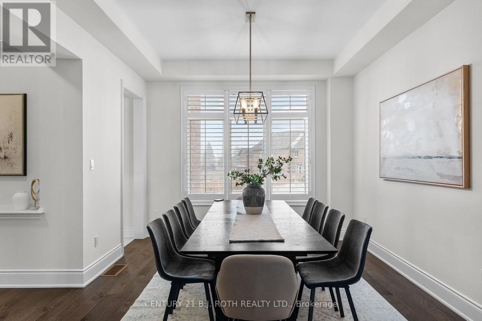 Property at 53 SANFORD CIRCLE image 3