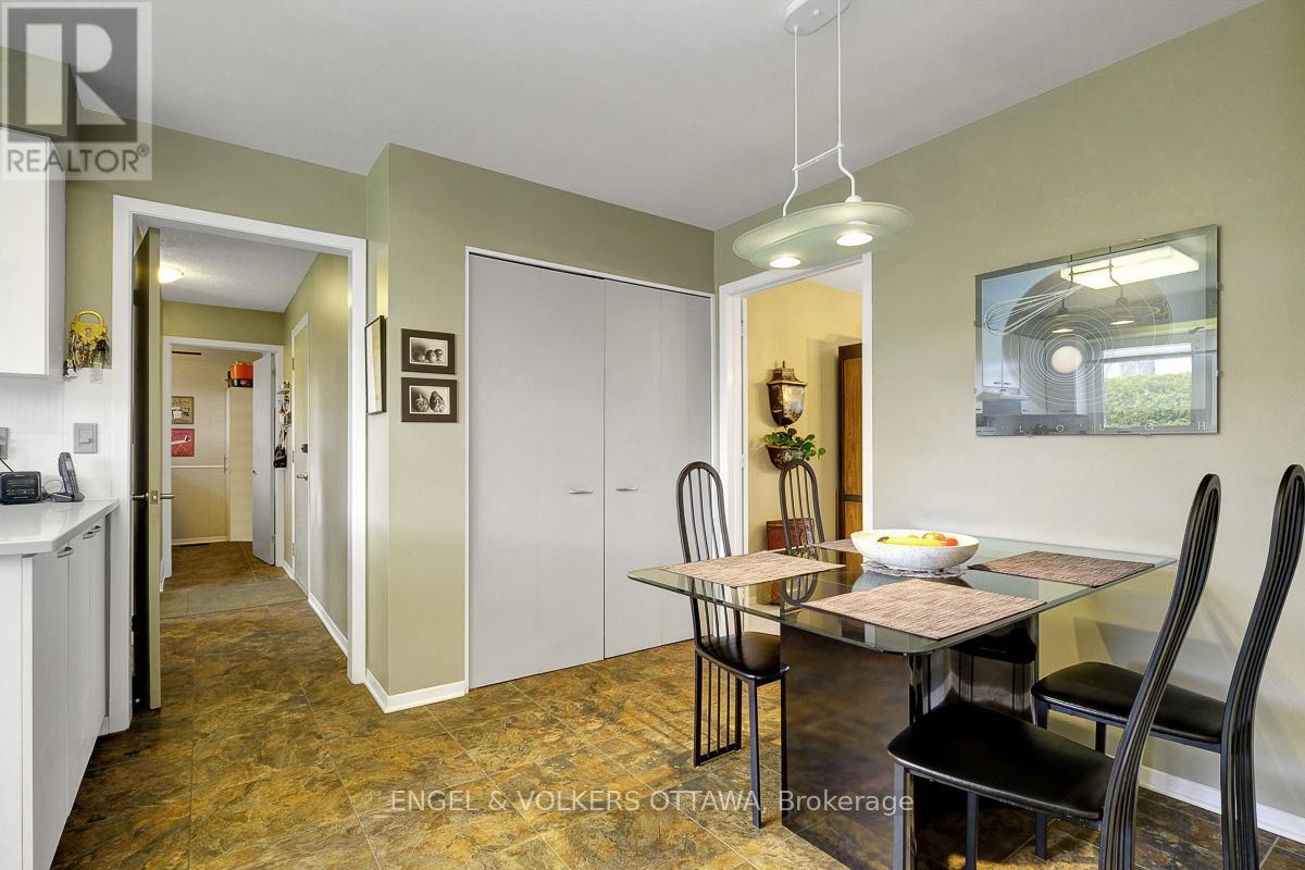 59 Charing Road, Ottawa, Ontario  K2G 4G3 - Photo 15 - X12134017