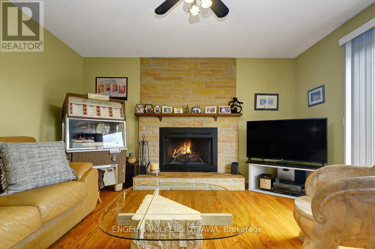 59 Charing Road, Ottawa, Ontario  K2G 4G3 - Photo 22 - X12134017