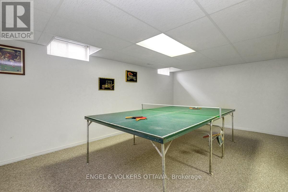 59 Charing Road, Ottawa, Ontario  K2G 4G3 - Photo 39 - X12134017