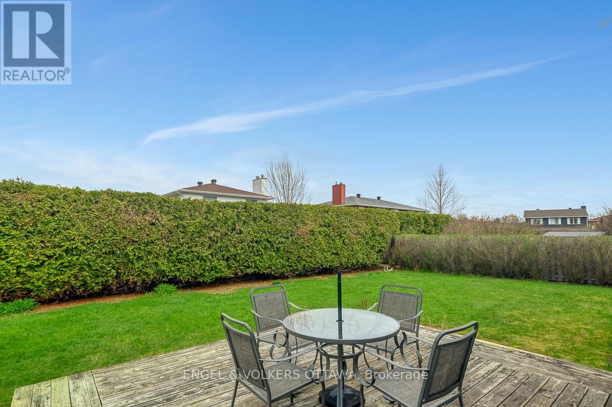 59 Charing Road, Ottawa, Ontario  K2G 4G3 - Photo 43 - X12134017