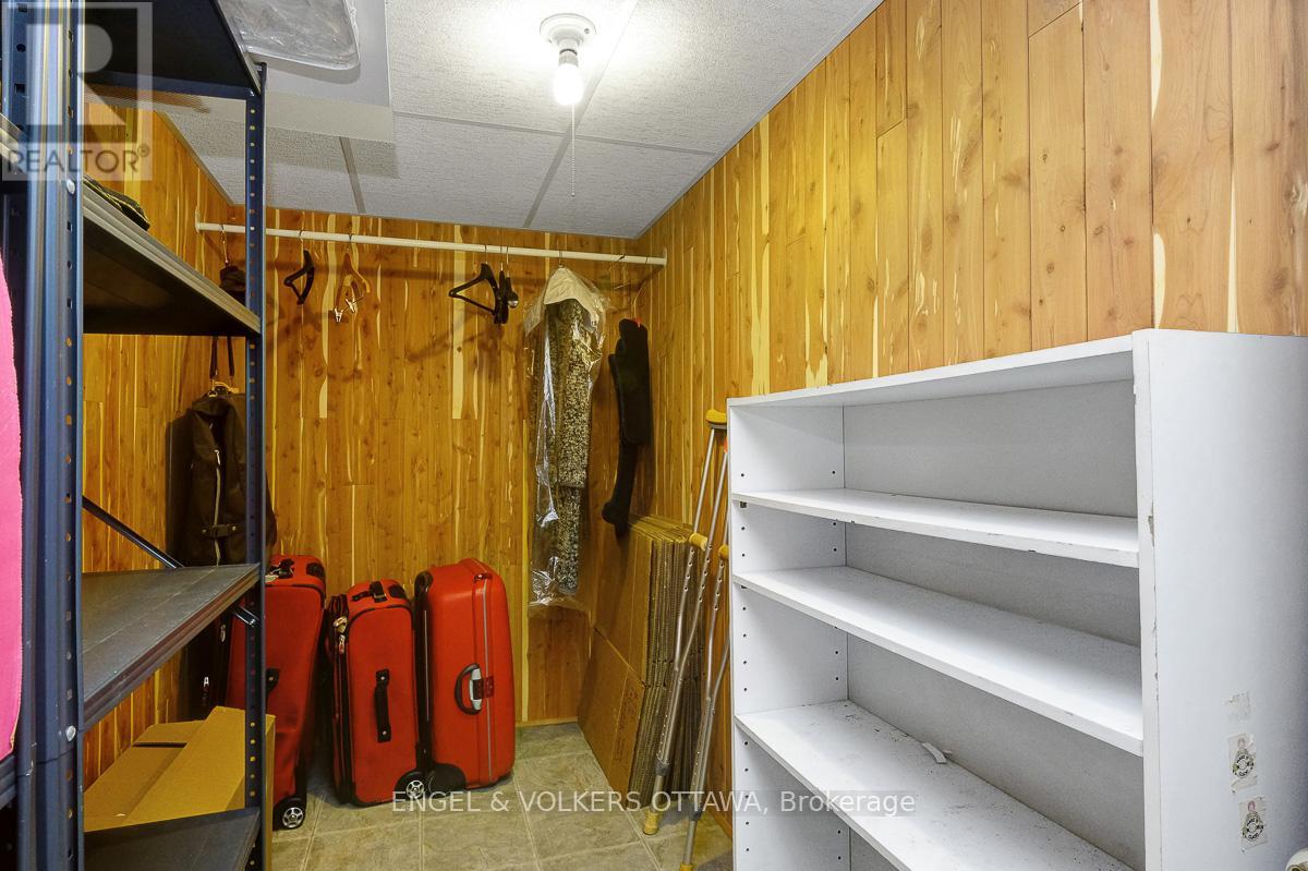 59 Charing Road, Ottawa, Ontario  K2G 4G3 - Photo 41 - X12134017