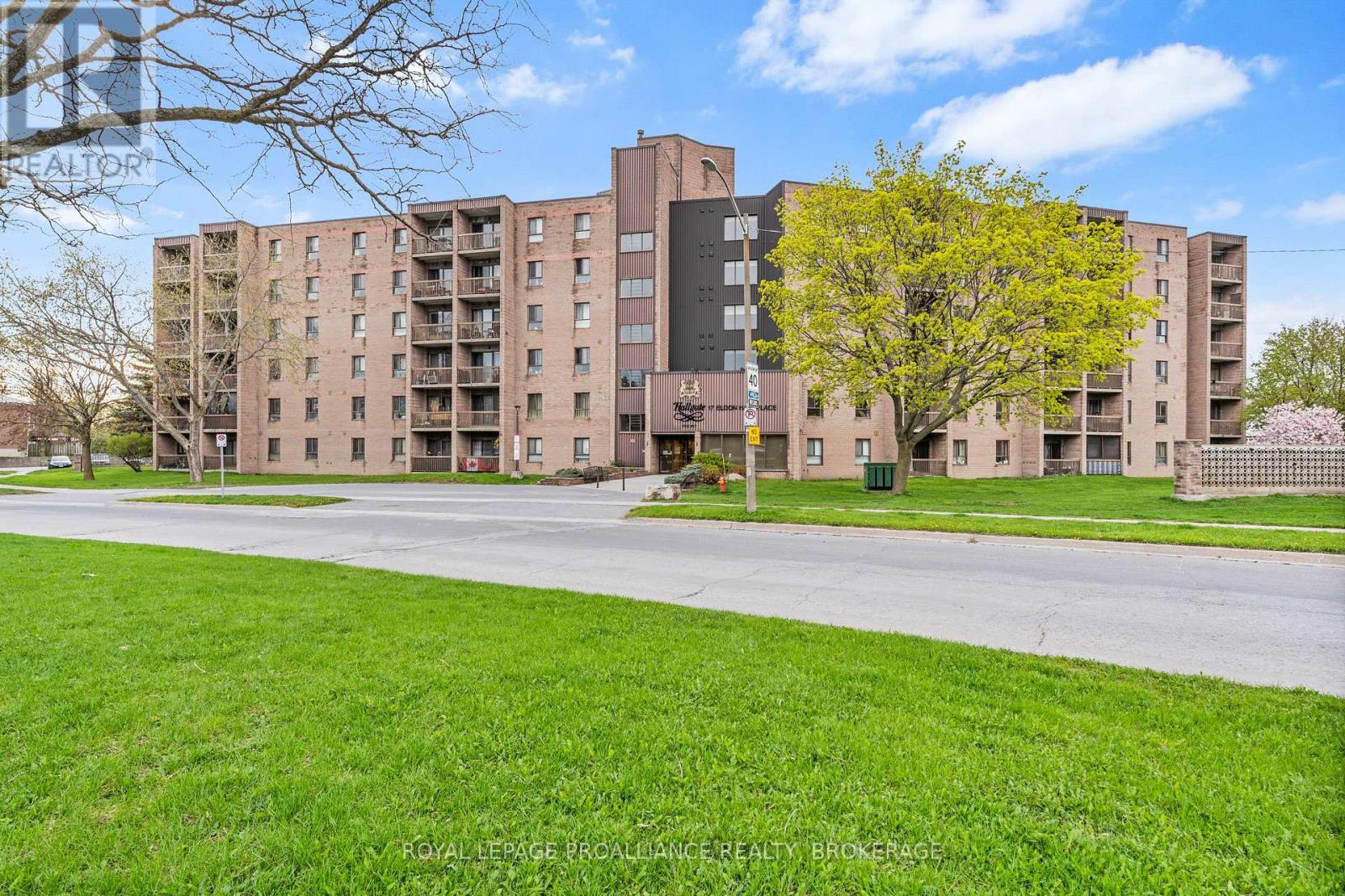 314 - 17 ELDON HALL PLACE, kingston (central city west), Ontario