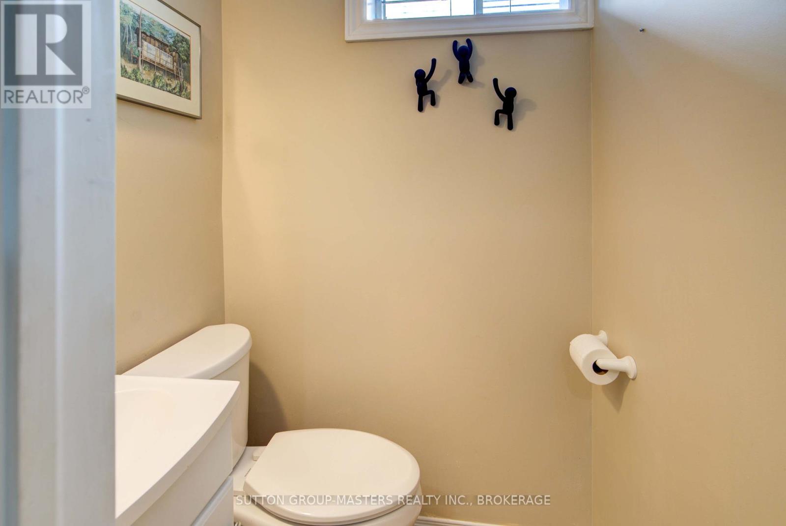 14 Abbey Dawn Drive, Loyalist, Ontario  K0H 1G0 - Photo 34 - X12143835