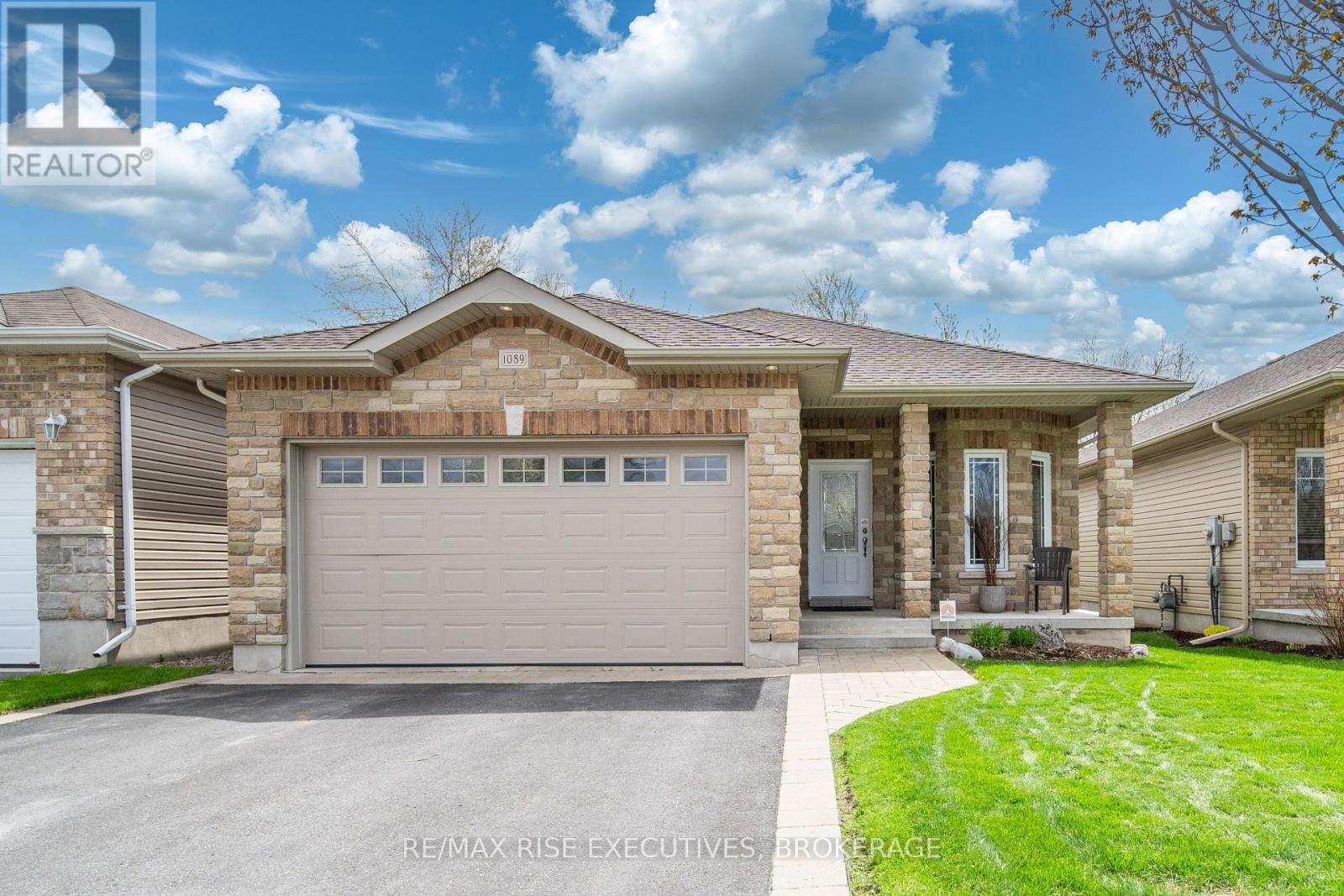 Property at 1089 CROSSFIELD AVENUE image 1