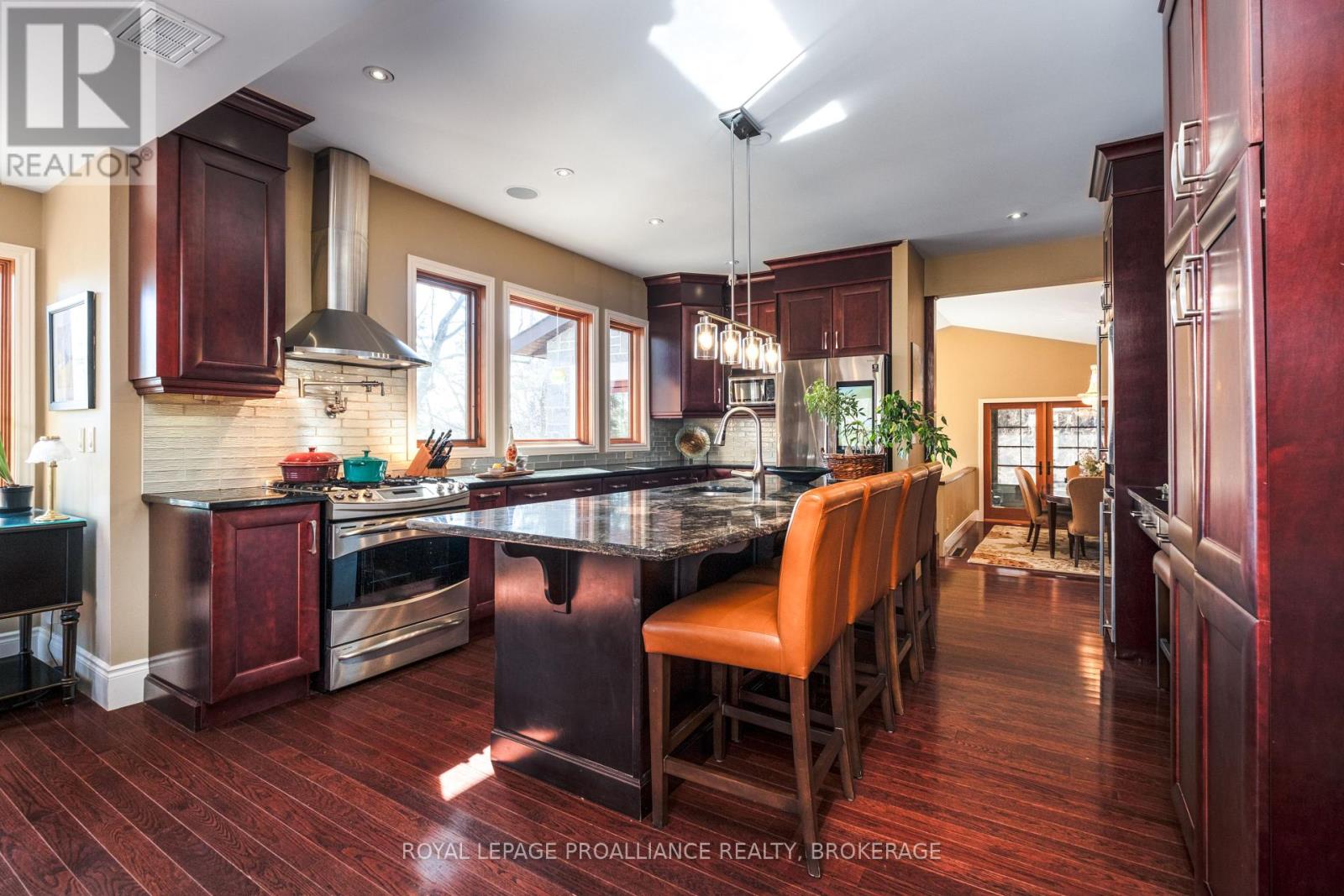 7955 Perth Road, Frontenac, Ontario  K0H 2L0 - Photo 5 - X12143928
