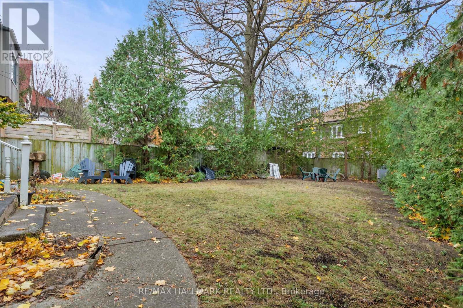 60 Indian Grove, Toronto, Ontario  M6R 2Y3 - Photo 6 - W12143711