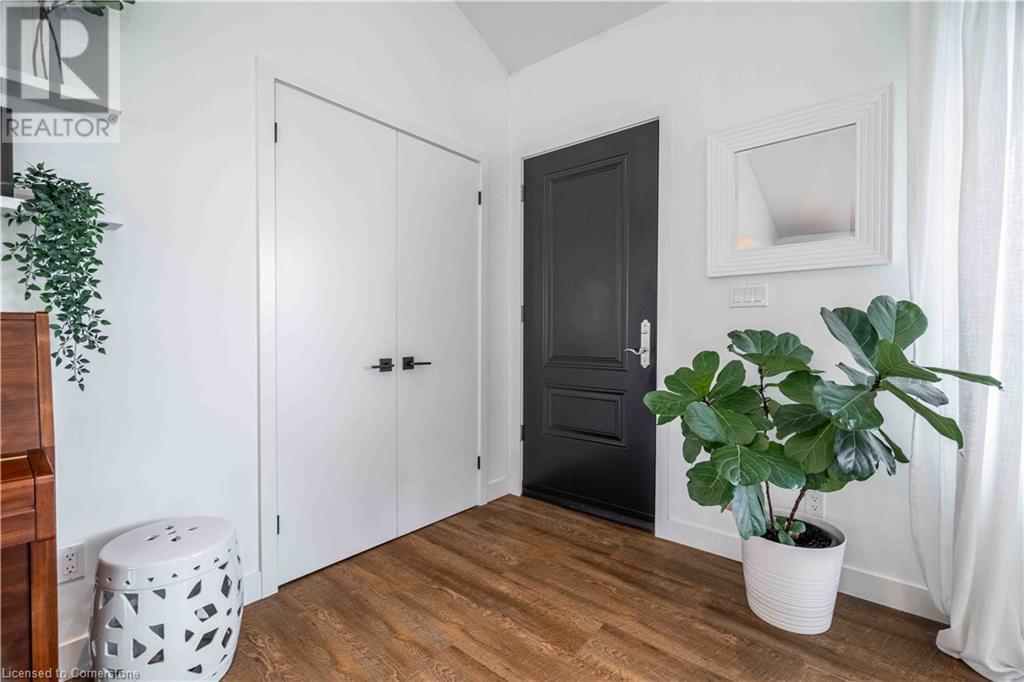 298 Garner Road E, Ancaster, Ontario  L9G 3K9 - Photo 3 - 40726810