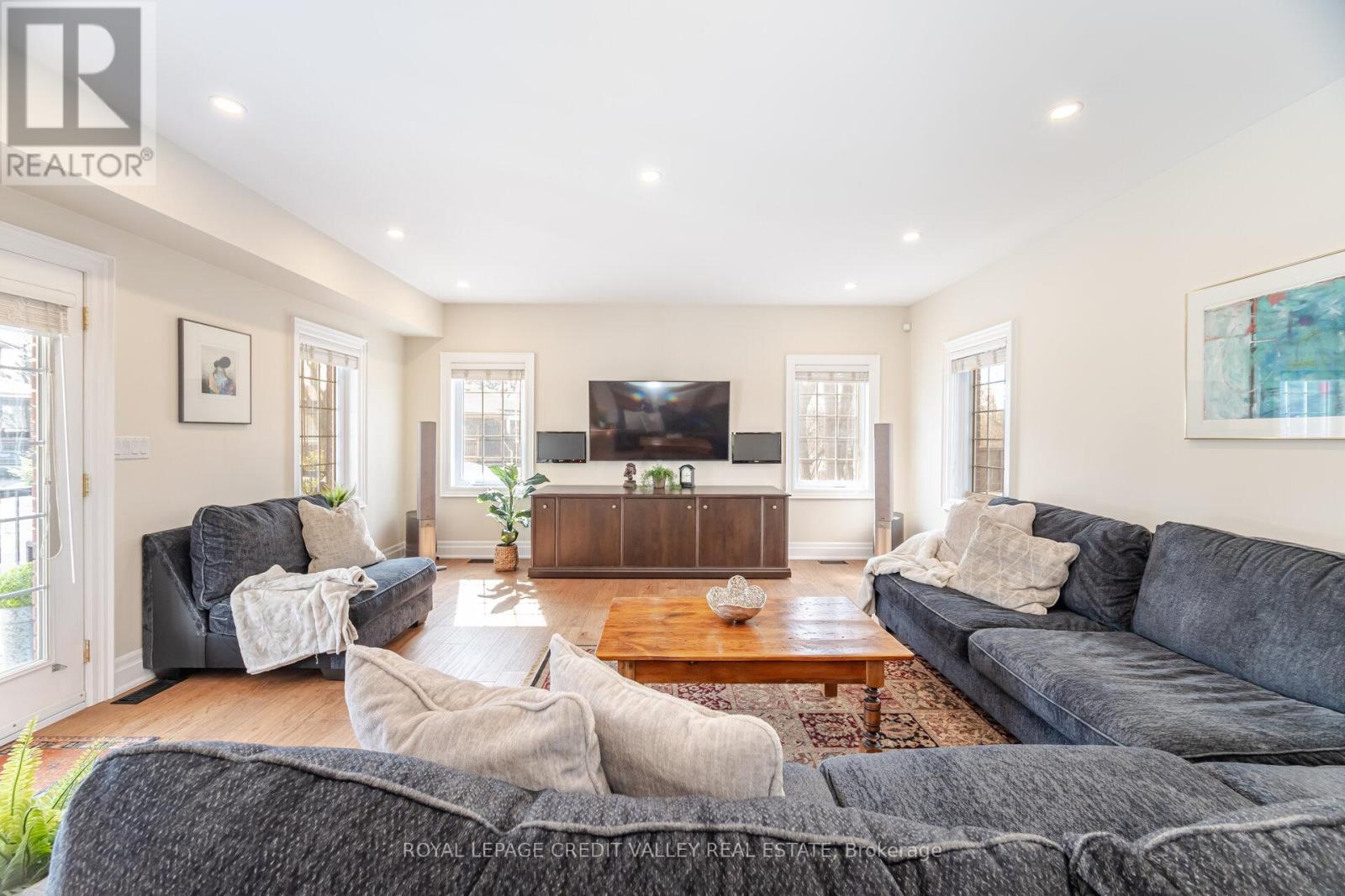 20 Fleming Avenue, Brampton, Ontario  L6Y 1K1 - Photo 15 - W12022480