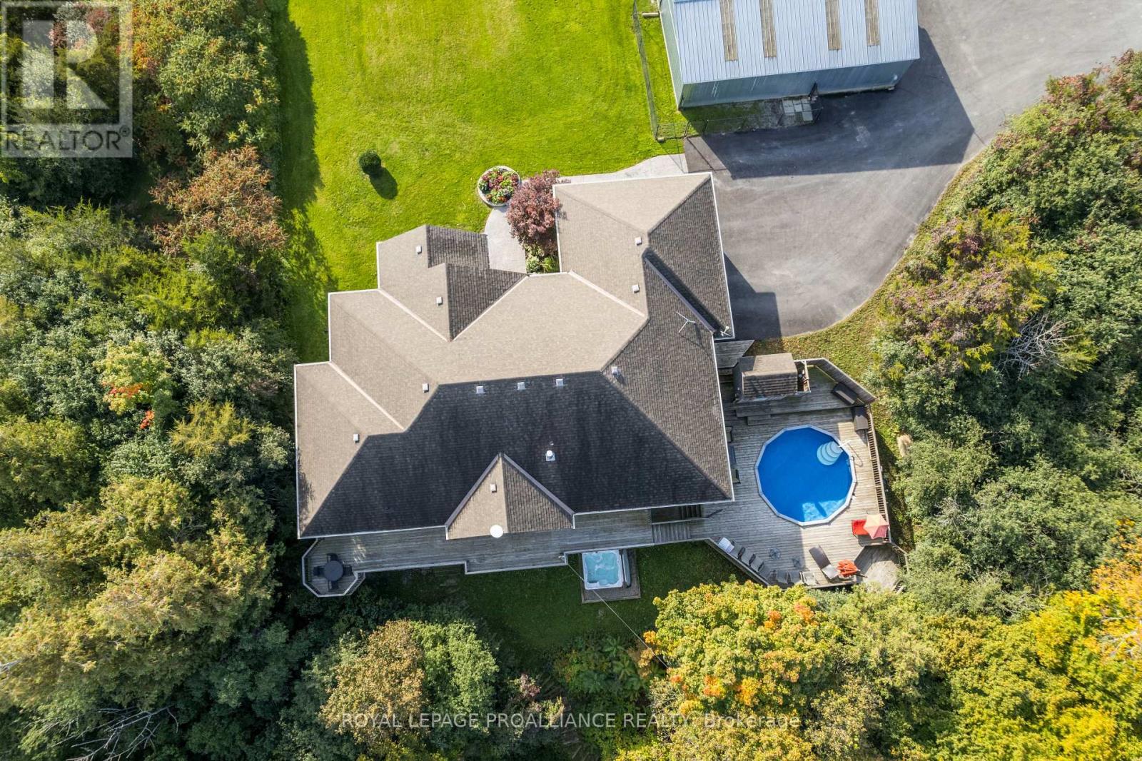 4992 County Road 1, Prince Edward County, Ontario  K0K 1T0 - Photo 4 - X12095827