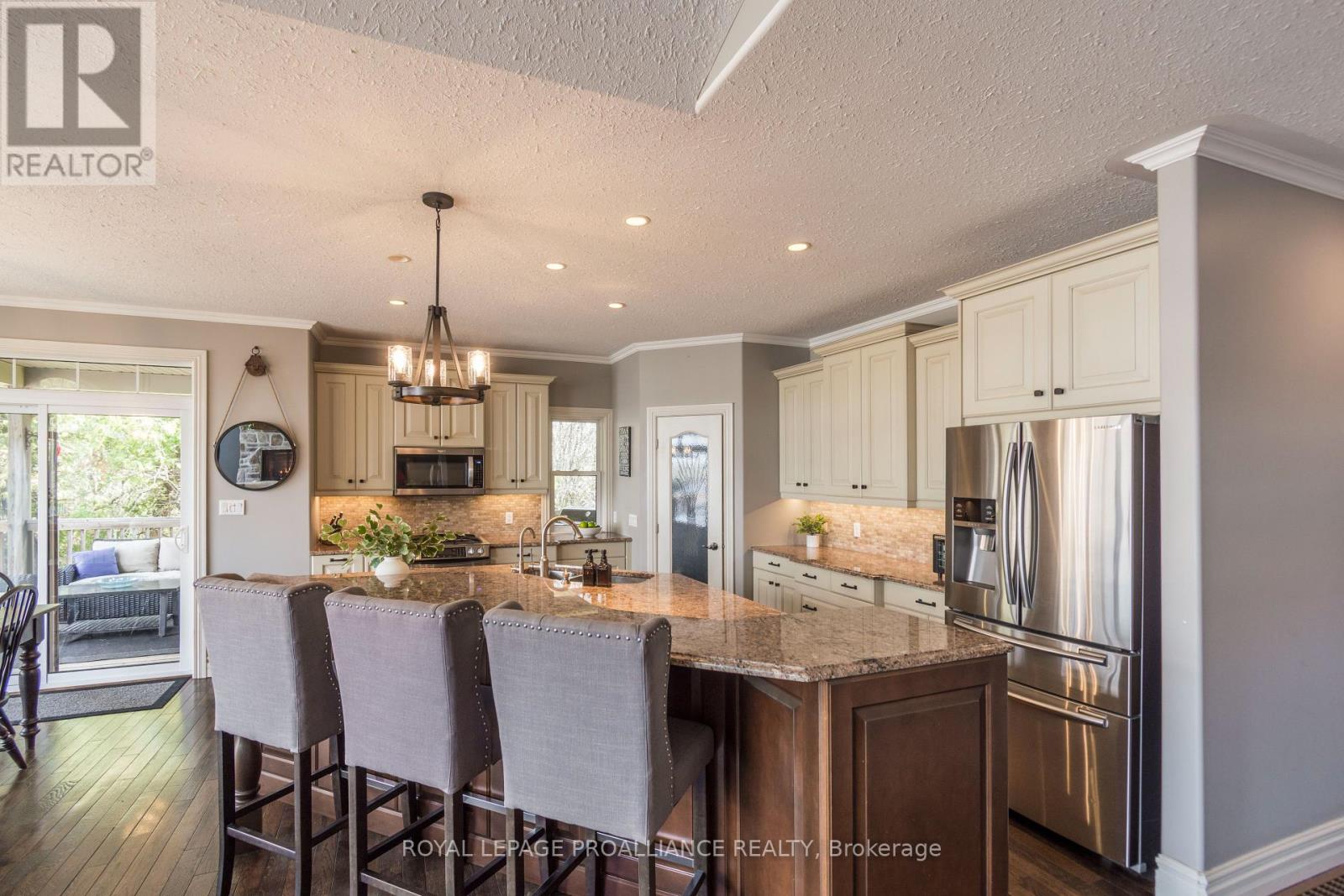 4992 County Road 1, Prince Edward County, Ontario  K0K 1T0 - Photo 9 - X12095827