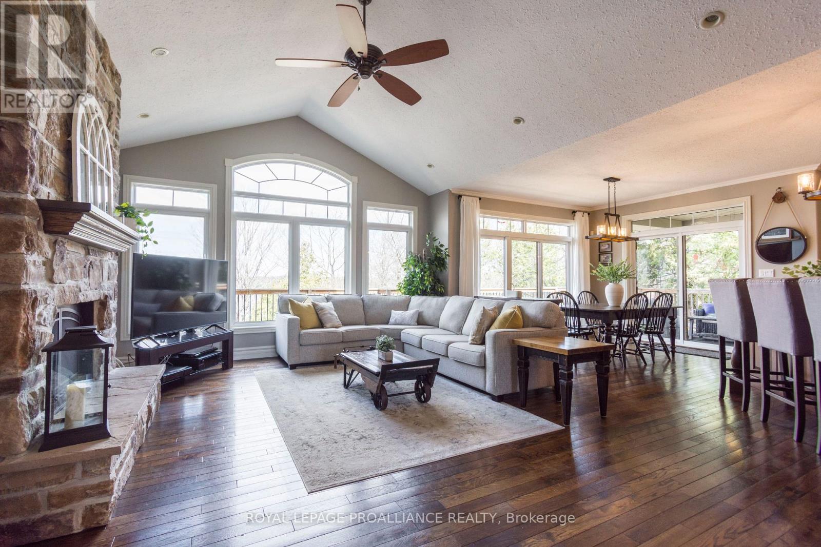4992 County Road 1, Prince Edward County, Ontario  K0K 1T0 - Photo 7 - X12095827