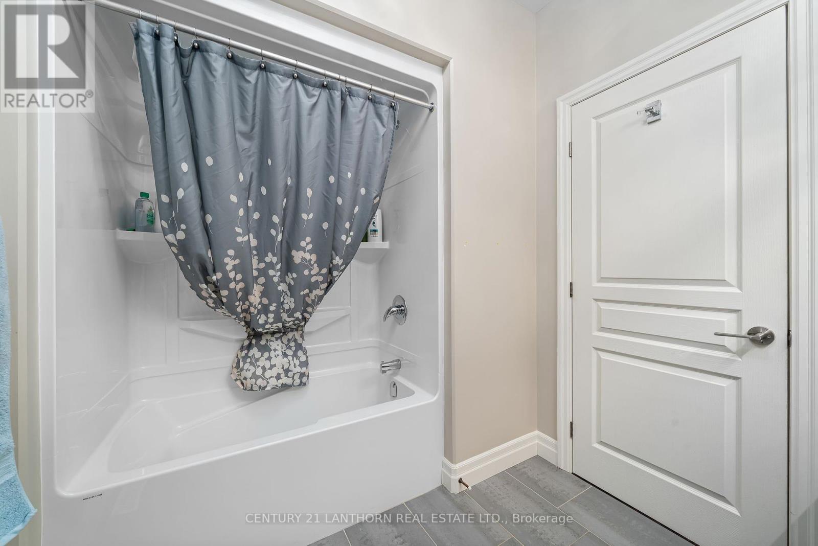 65 Crews Crescent, Quinte West, Ontario  K8V 0G4 - Photo 21 - X12111884