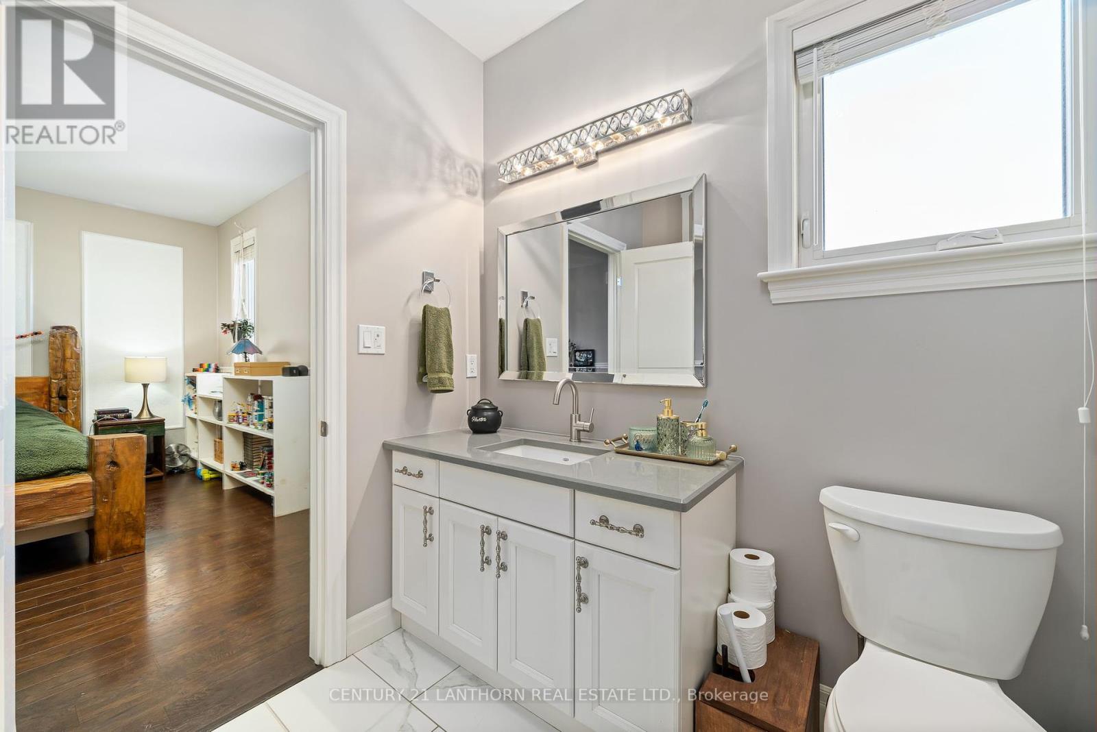 65 Crews Crescent, Quinte West, Ontario  K8V 0G4 - Photo 16 - X12111884