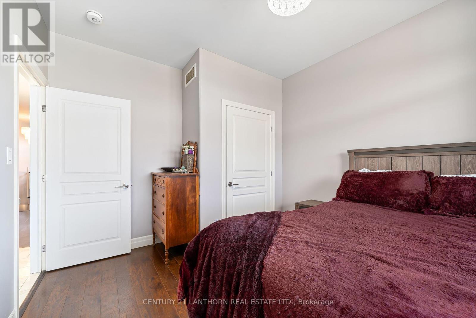 65 Crews Crescent, Quinte West, Ontario  K8V 0G4 - Photo 22 - X12111884