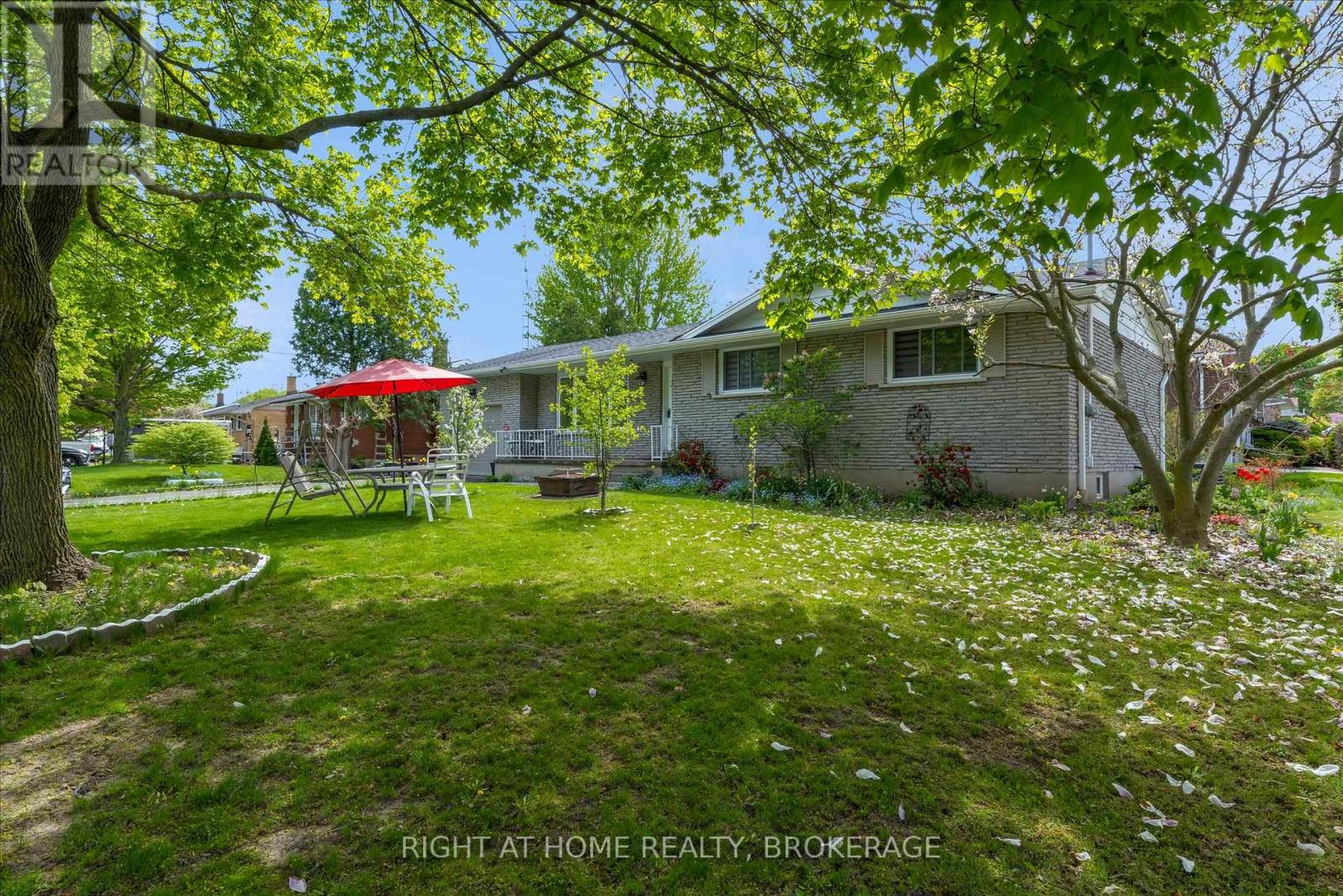 Property at 4187 HIGHLAND PARK DRIVE image 3